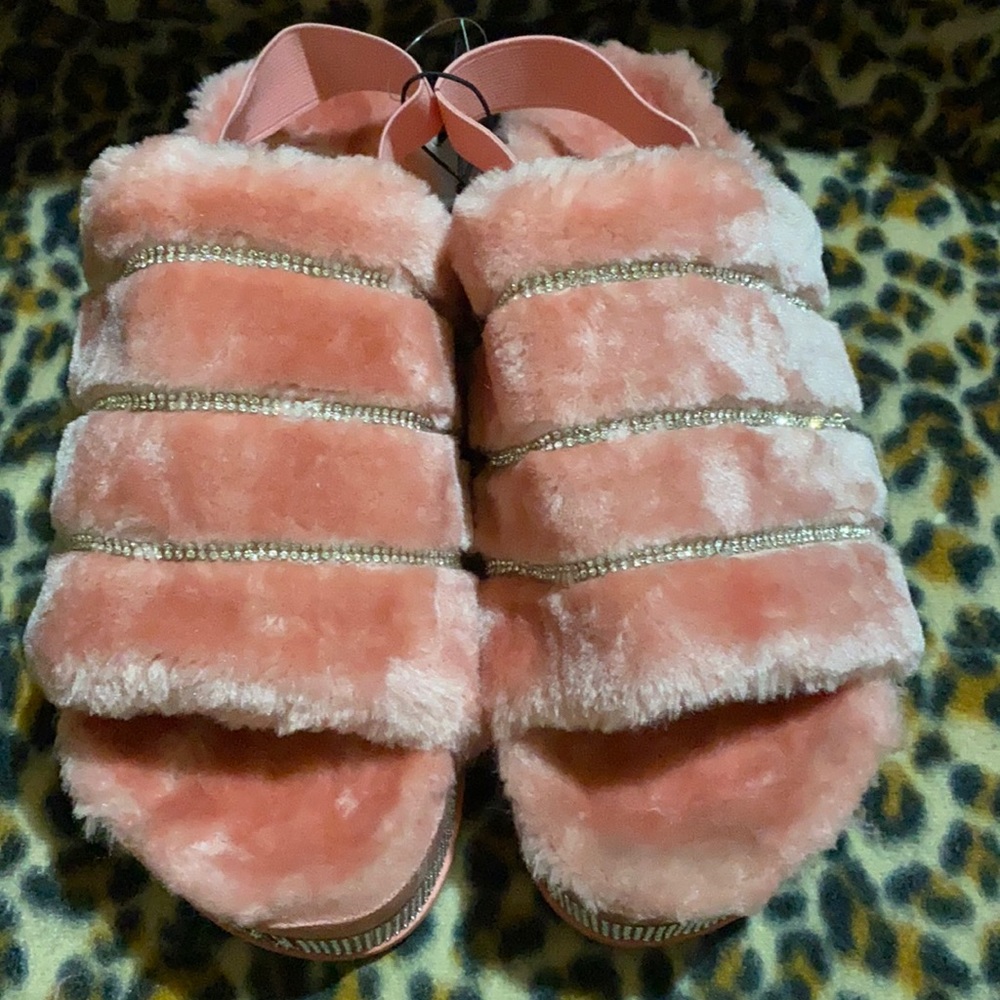Emma New York Women’s Designer Faux Fur/Diamonds Pale Rose Sandals